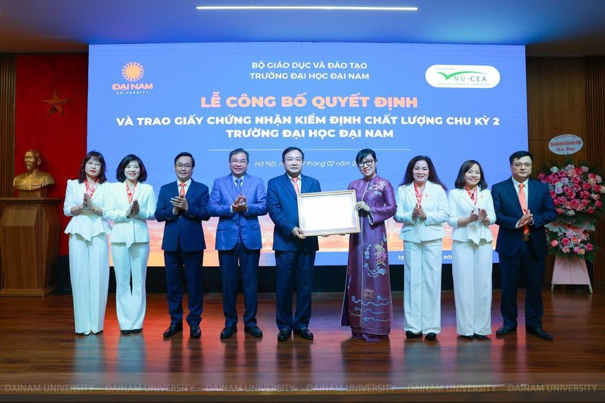 Đại học Đại Nam nhận Chứng nhận Kiểm định chất lượng cơ sở đào tạo đợt 2: Cam kết về chất lượng và uy tín đã được chứng minh
