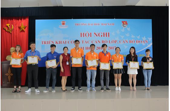 Hội nghị triển khai công tác cán bộ lớp, cán bộ Đoàn năm học 2016 - 2017