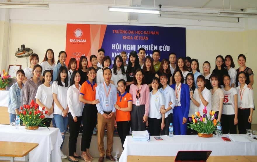 Nghiệm thu 8 đề tài NCKH cấp Khoa của SV Khoa Kế toán
