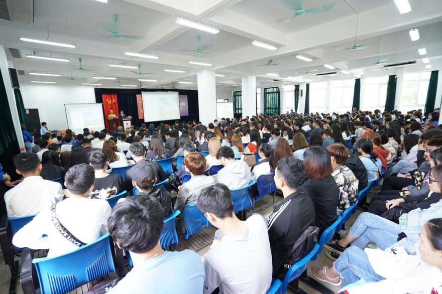 Tuần Hội nhập tân sinh viên khóa 14: Đa dạng nội dung và thông điệp truyền tải đến tân sinh viên